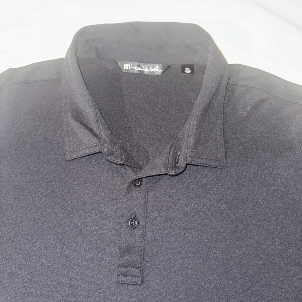 Travis Mathew Black Polo‎ Shirt Golf Pima Cotton And Poly ACCO Sleeve Logo